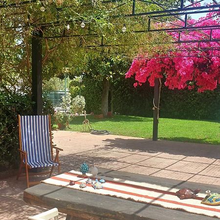 La Depandance Di Villa Rosa Locazioni Brevi Мондело Екстериор снимка